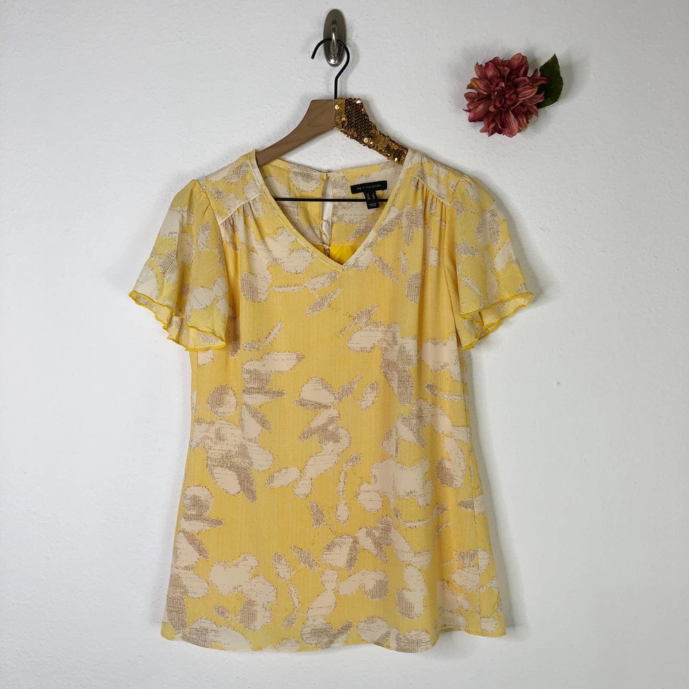 H BY HALSTON Crepe Flounce Blouse